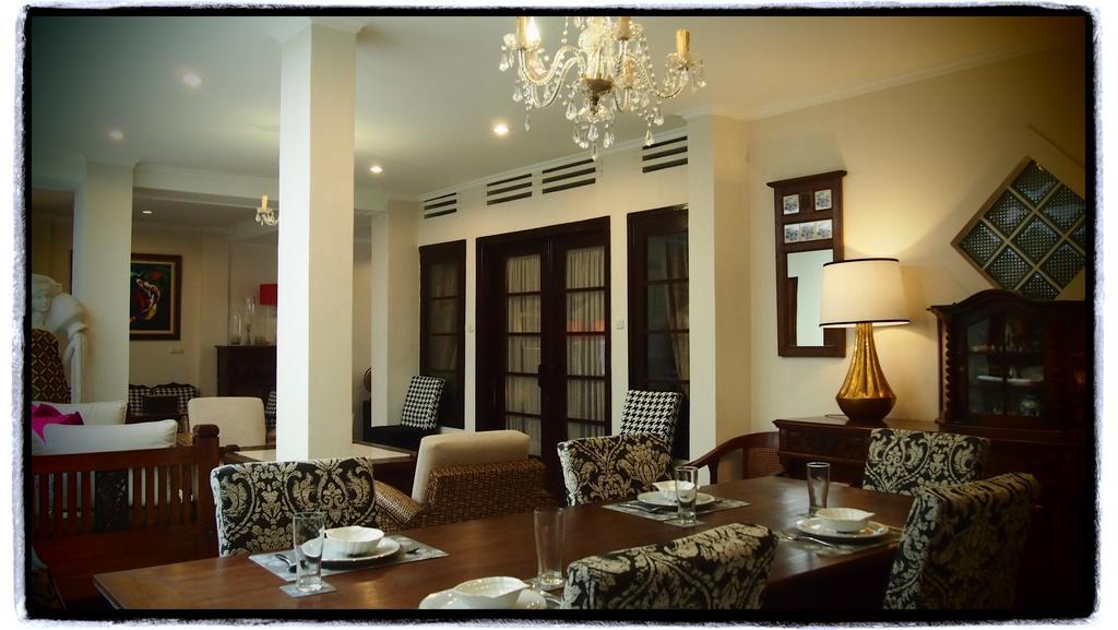 בנדונג Ciwulan 36 Guest House מראה חיצוני תמונה
